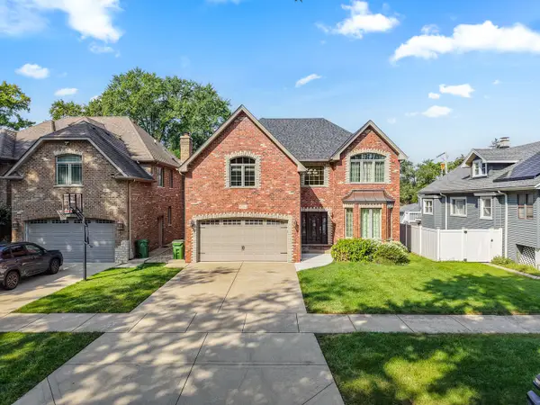 9304 Sproat Street, Oak Lawn, IL 60453