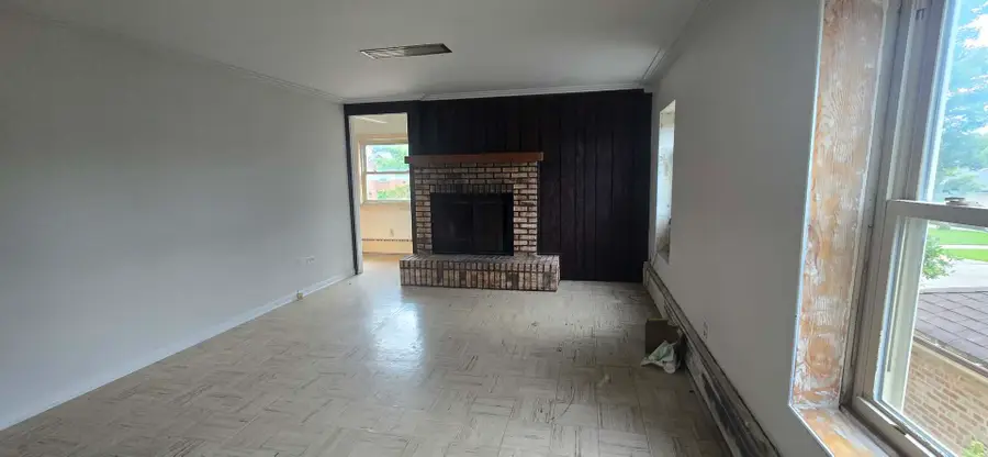 8118 N Ozark Avenue, Niles, IL 60714 - #3