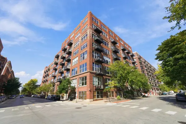 1500 W Monroe Street #525, Chicago, IL 60607