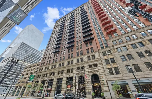 212 W Washington Street #1705, Chicago, IL 60606