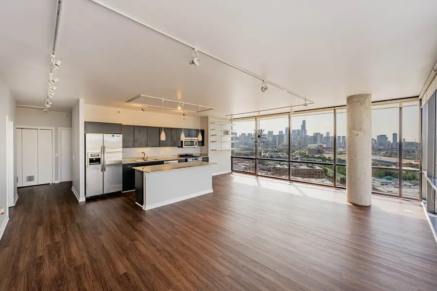 860 W Blackhawk Street #2002, Chicago, IL 60642 - #3