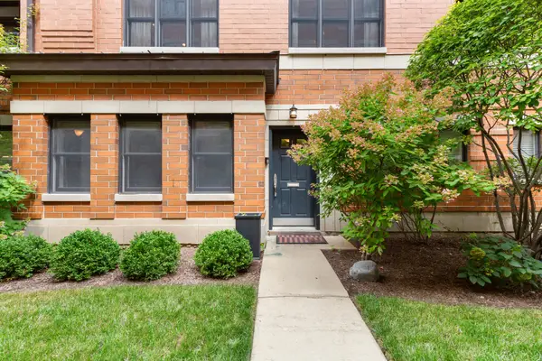 3842 N Southport Avenue #L, Chicago, IL 60613
