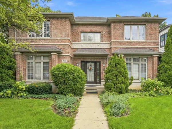 521 S Lincoln Avenue, Park Ridge, IL 60068