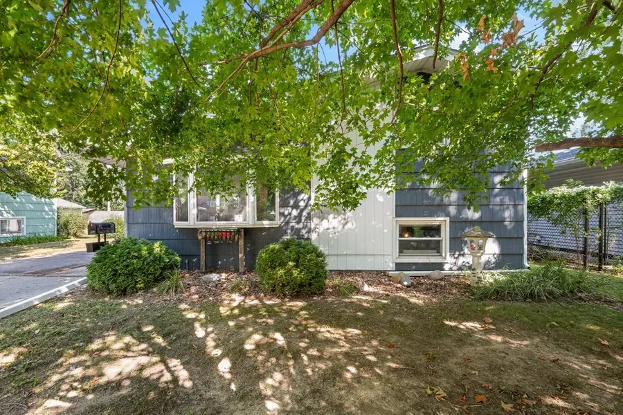 2343 46th Street Court, Rock Island, IL 61201 - #2