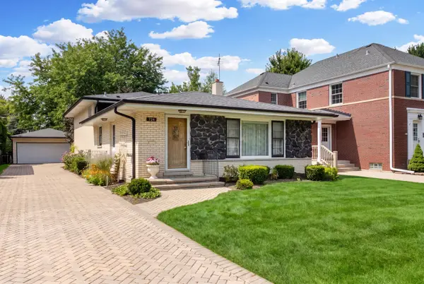 724 S Chester Avenue, Park Ridge, IL 60068