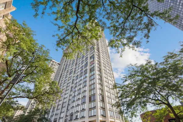 5445 N Sheridan Road #3211, Chicago, IL 60640