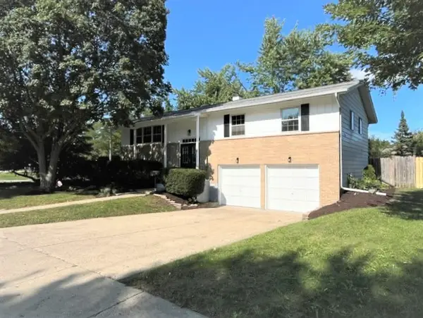 17 S Winston Drive, Palatine, IL 60074