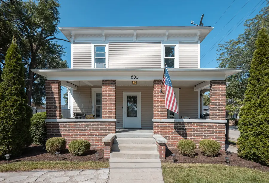 205 Main Street, Sugar Grove, IL 60554 - #2