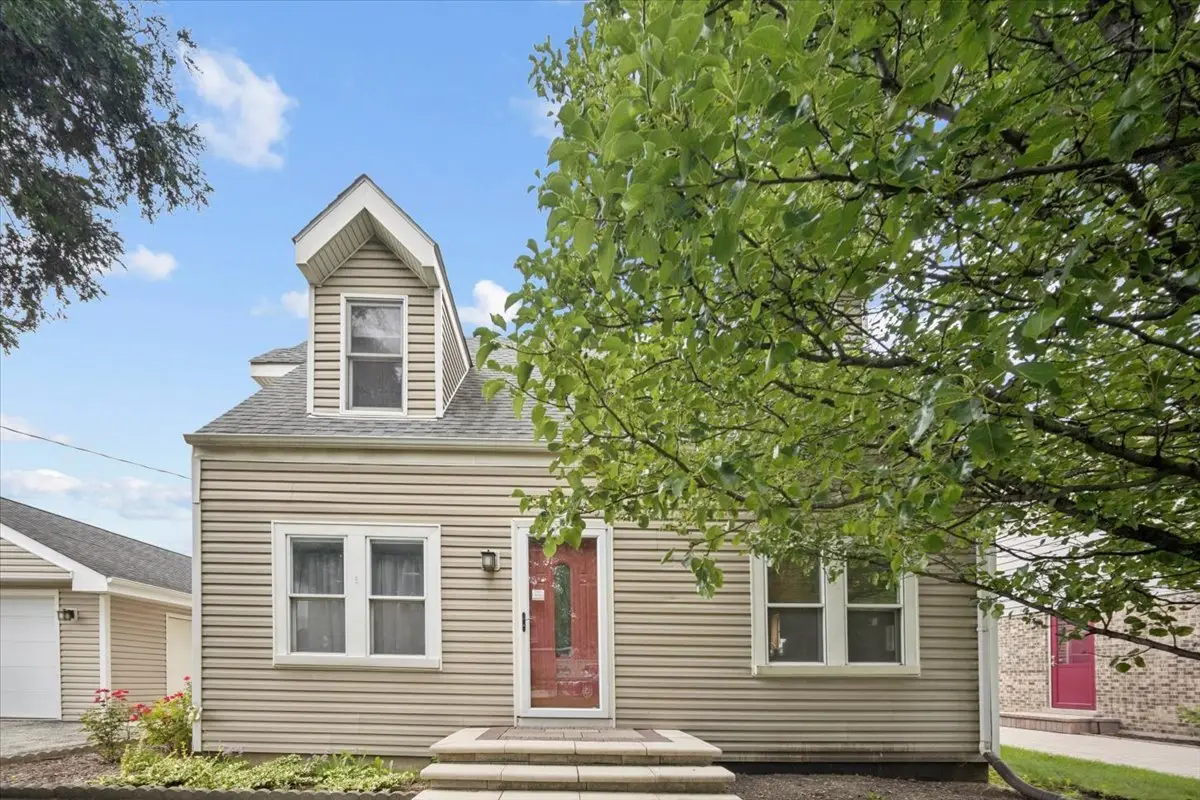 2158 Elmira Avenue, Des Plaines, IL 60018 - #1