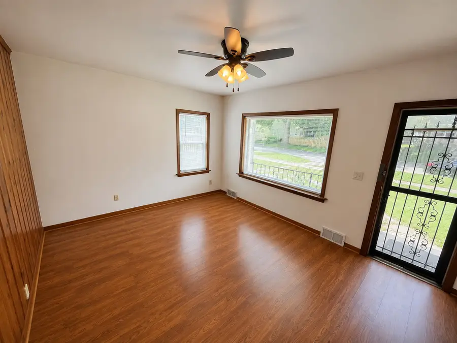717 N May Street, Aurora, IL 60506 - #3