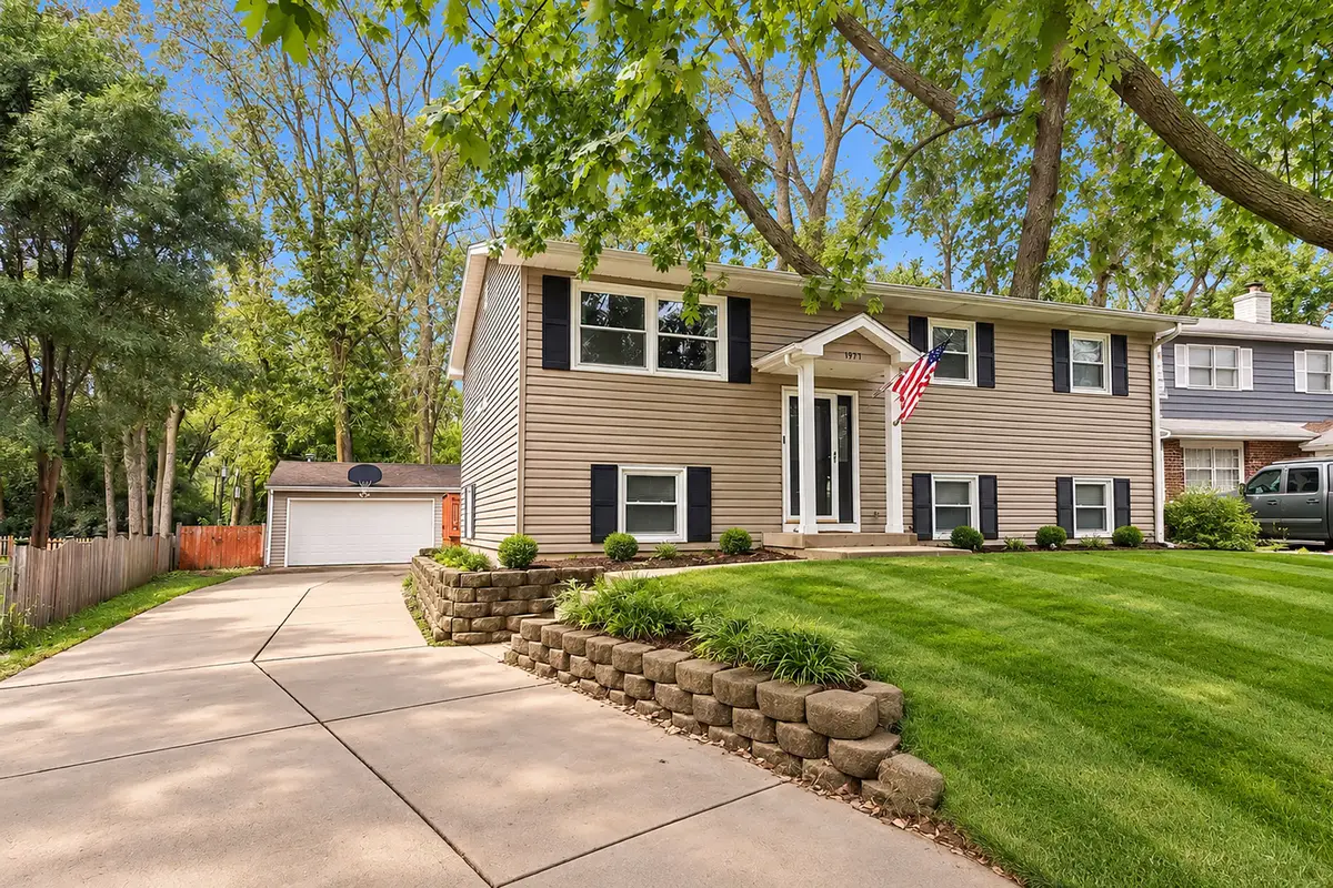 1011 Washington Avenue, Wauconda, IL 60084 - #1