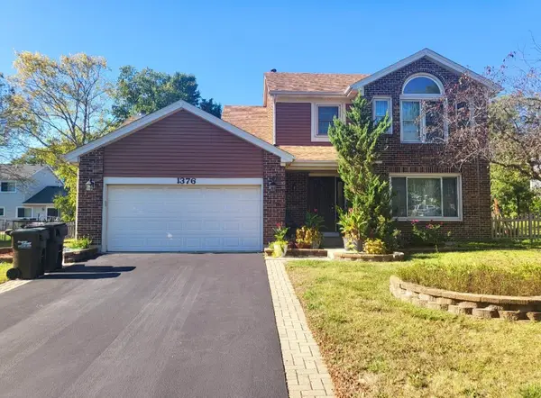 1376 Parkridge Court, Crystal Lake, IL 60014