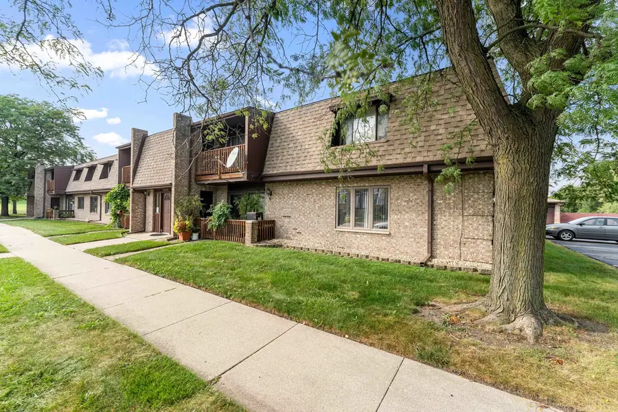 9147 S Roberts Road #205, Hickory Hills, IL 60457 - #2