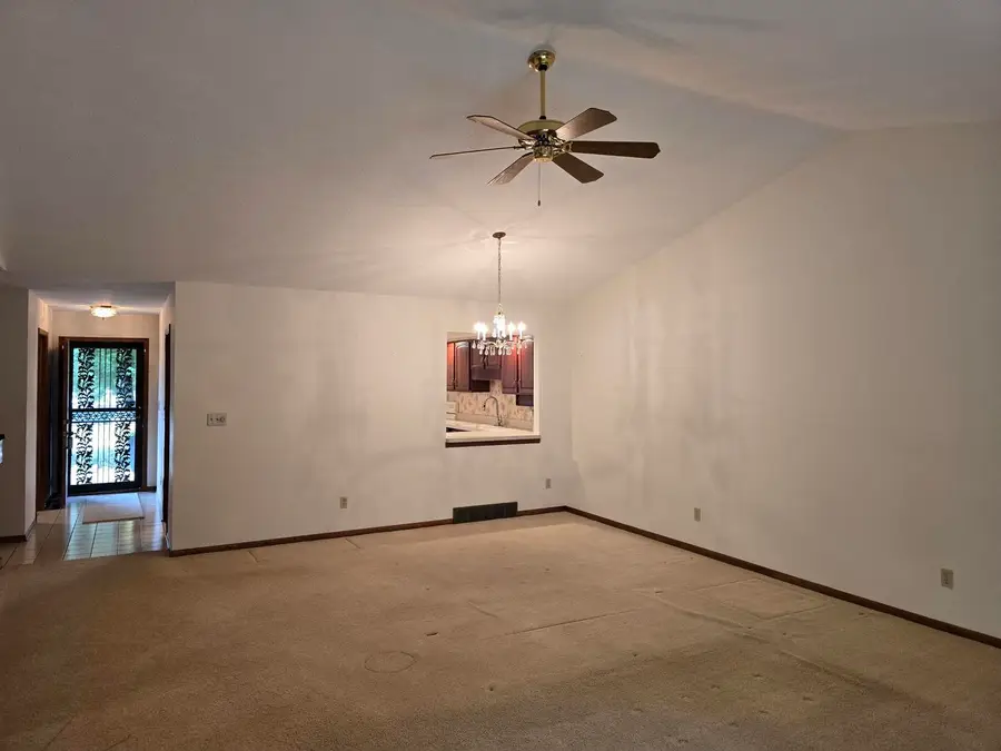 2264 Churchview Drive #3, Rockford, IL 61107 - #3