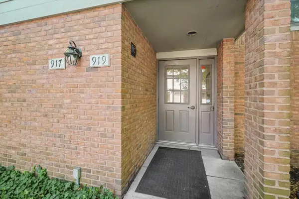 917 A Cheshire Drive #A, Champaign, IL 61821