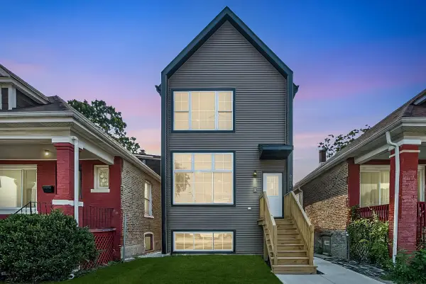 8412 S Green Street, Chicago, IL 60620