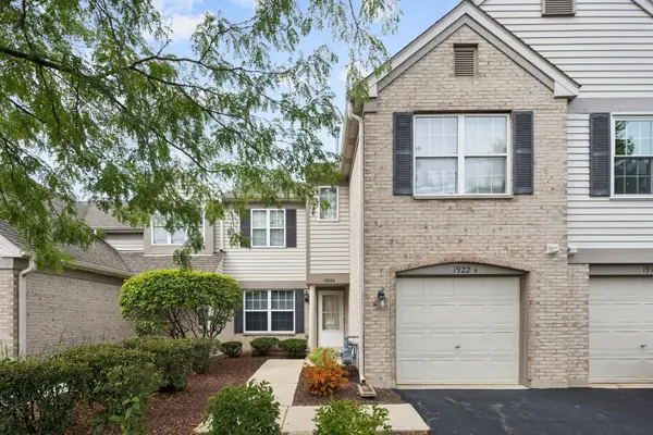 1922 Heron Avenue #B, Schaumburg, IL 60193