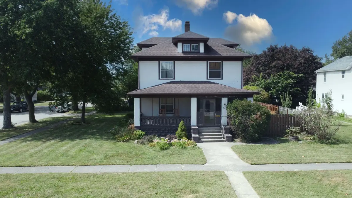 301 N 3rd Street, Watseka, IL 60970 - #1