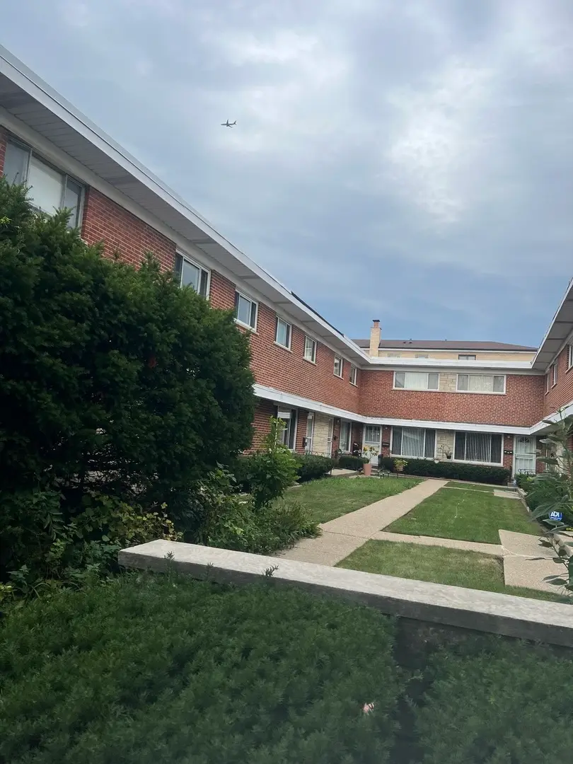 3950 W Glenlake Avenue #A, Chicago, IL 60659 - #1