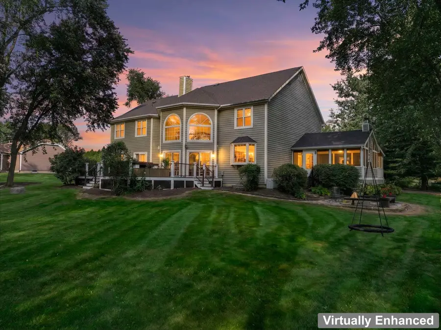 110 Rolling Knolls Avenue, Elgin, IL 60120 - #3