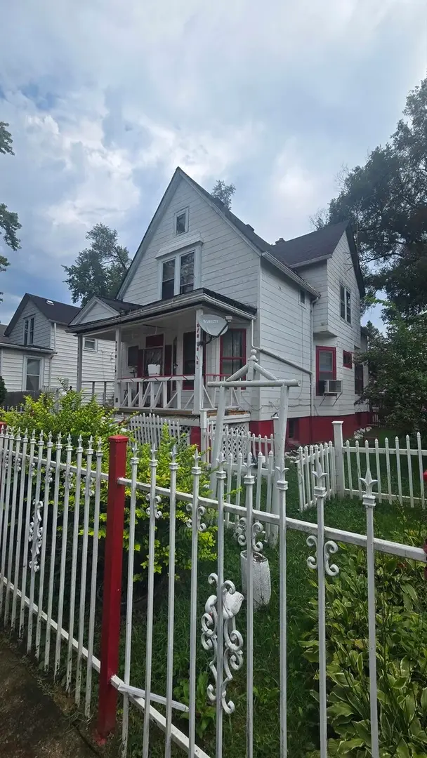 12047 S Parnell Avenue, Chicago, IL 60628 - #1