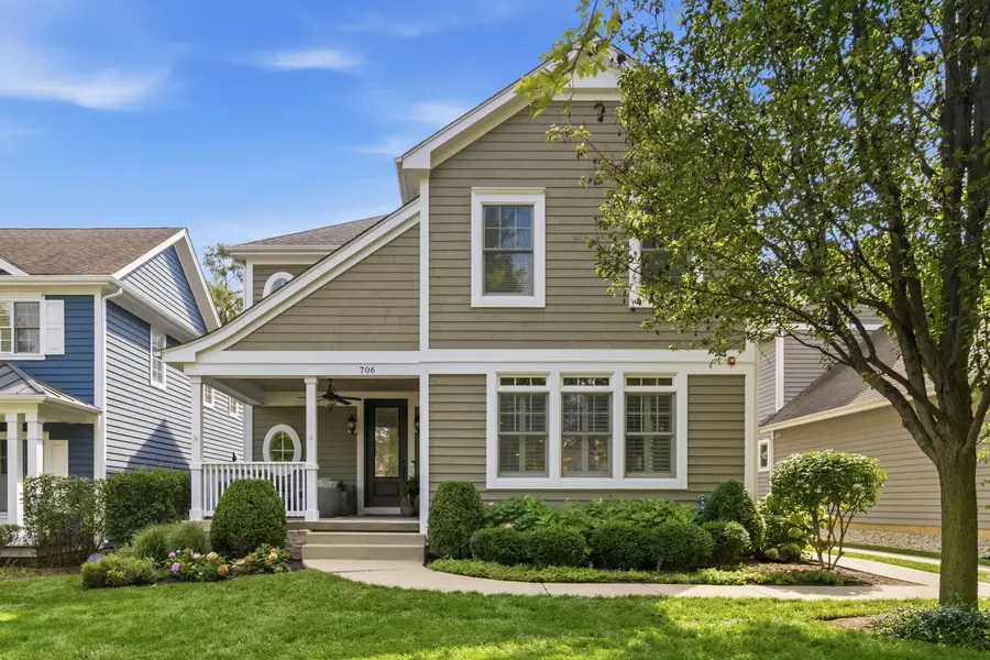 709 E Sunnyside Avenue, Libertyville, IL 60048 - #2