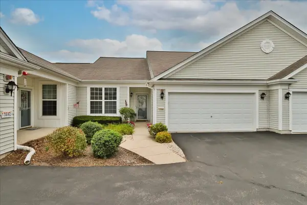 13586 Yellow Pine Drive, Huntley, IL 60142
