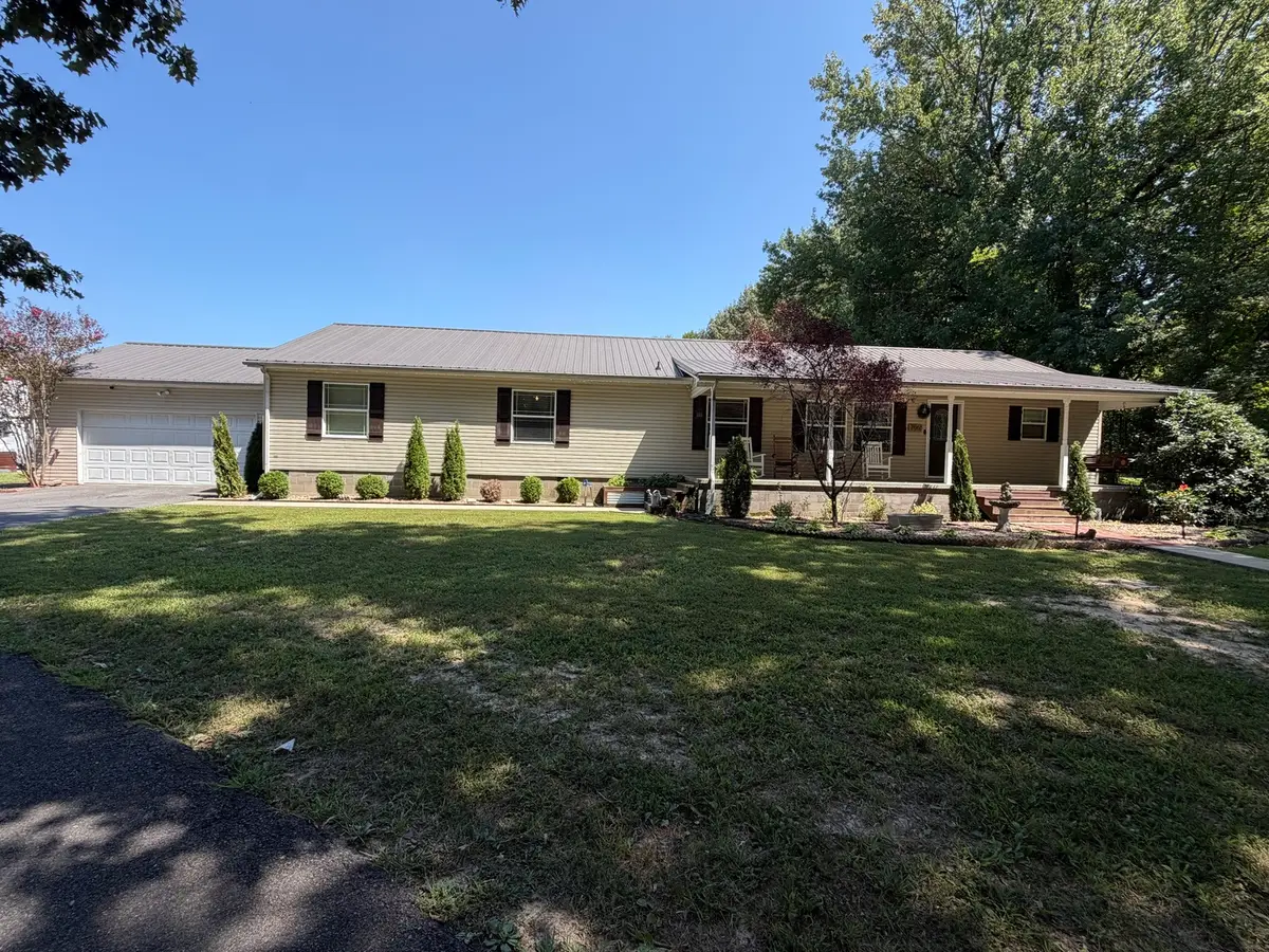 706 Airport Road, Metropolis, IL 62960 - #1