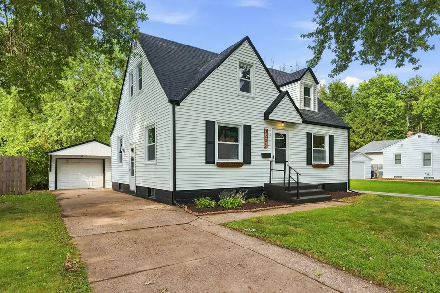 3235 24th Avenue, Rock Island, IL 61201 - #2
