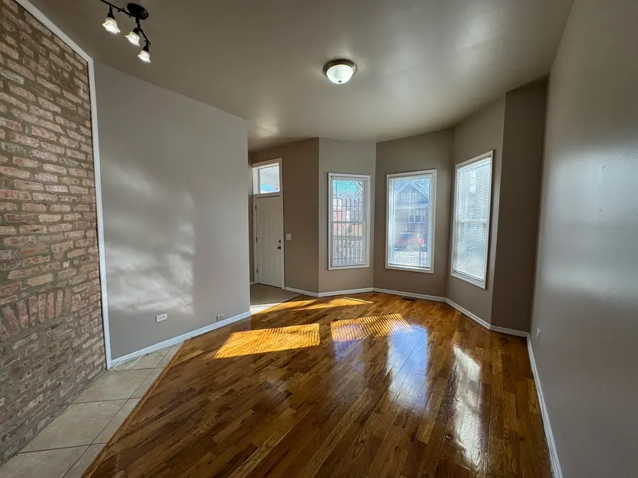 Address Withheld By Seller, Chicago, IL 60621 - #2