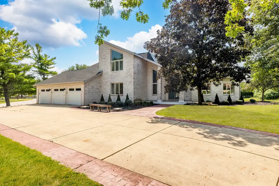 8920 Royal Drive, Burr Ridge, IL 60527 - #3