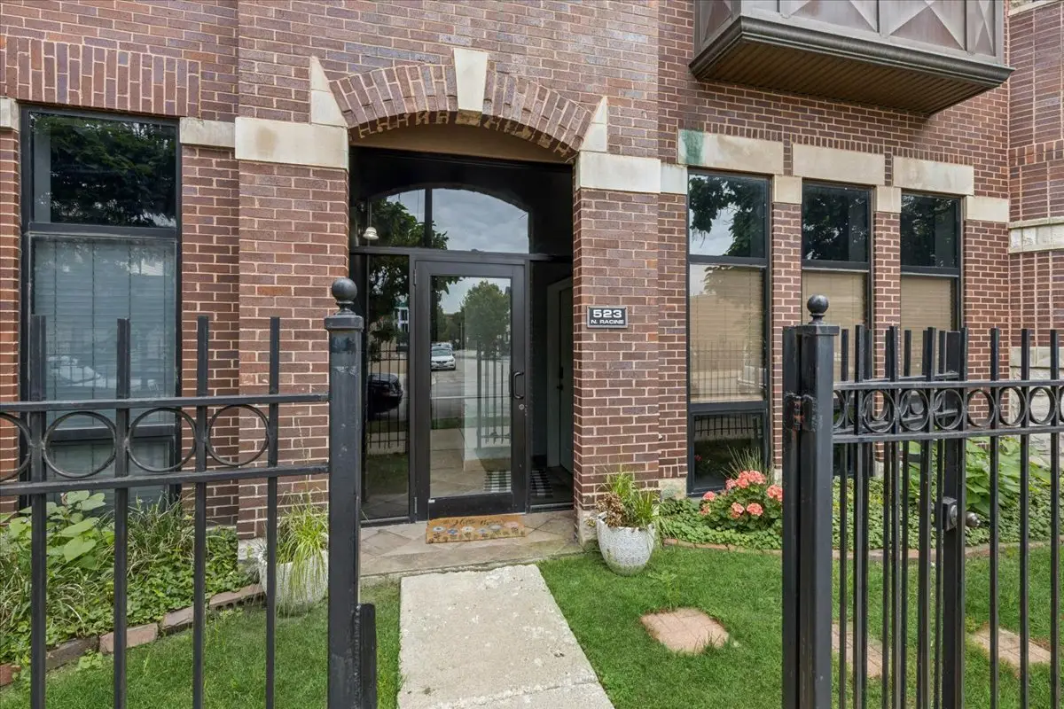 523 N Racine Avenue #1, Chicago, IL 60642 - #1