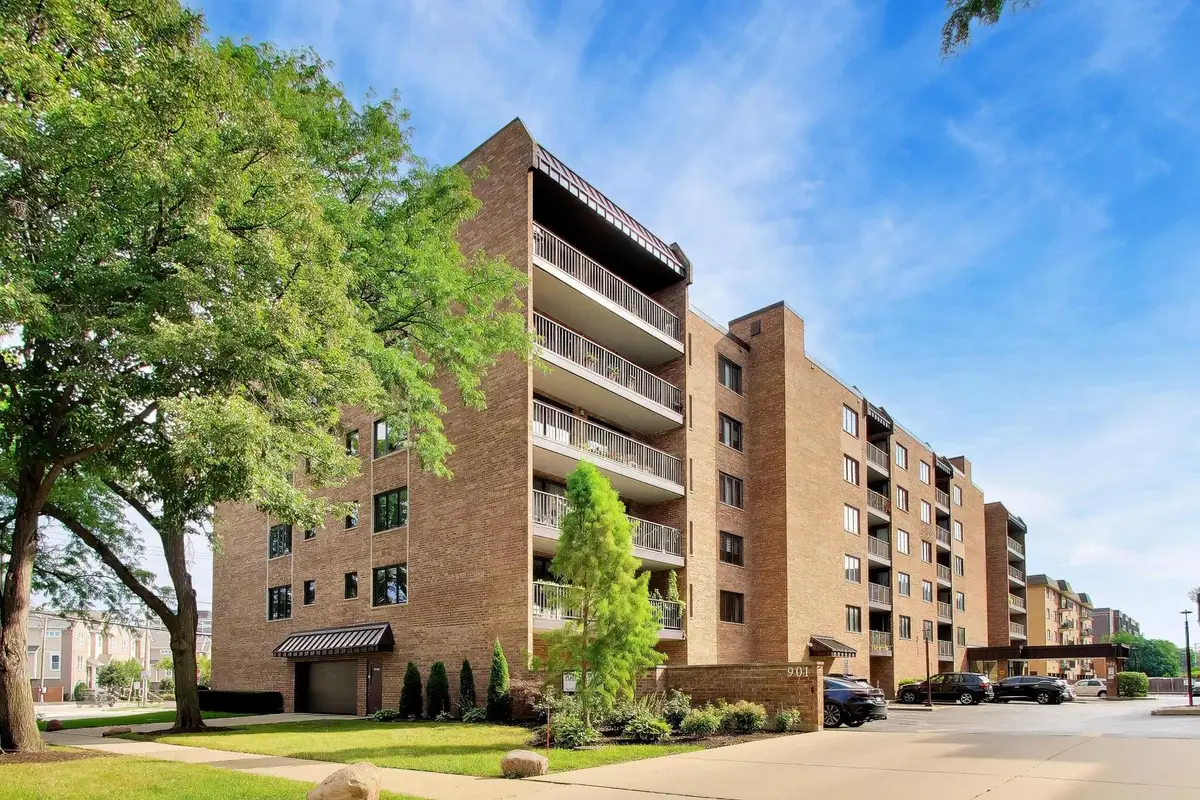 901 Center Street #403, Des Plaines, IL 60016 - #1