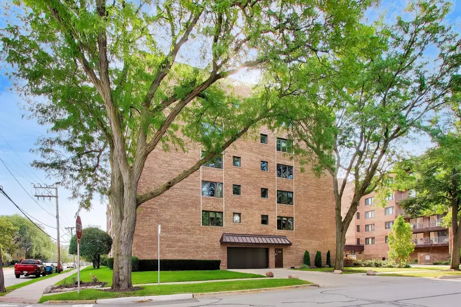 901 Center Street #403, Des Plaines, IL 60016 - #3