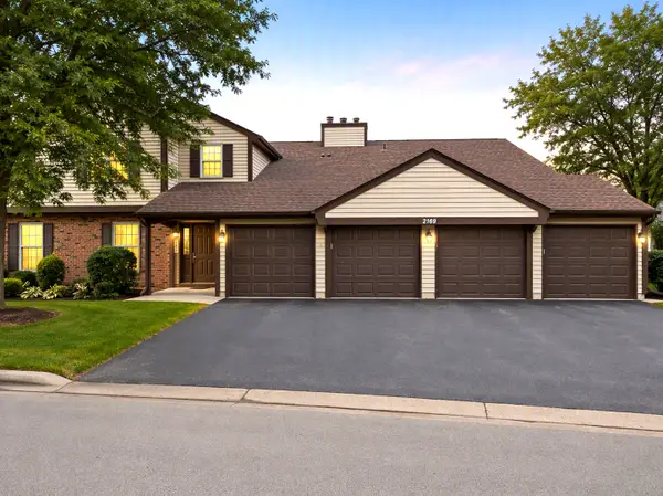 2169 Sunderland Court #201B, Naperville, IL 60565