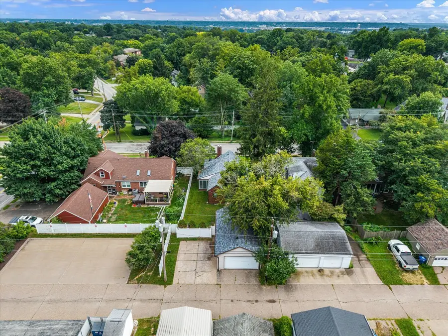 2348 Elm Street, Davenport, IA 52803 - #2