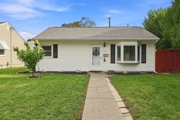347 W 32nd Street, Davenport, IA 52803