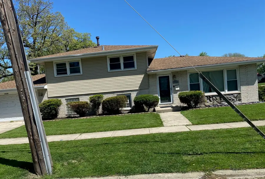 15760 Church Drive, South Holland, IL 60473 - #2