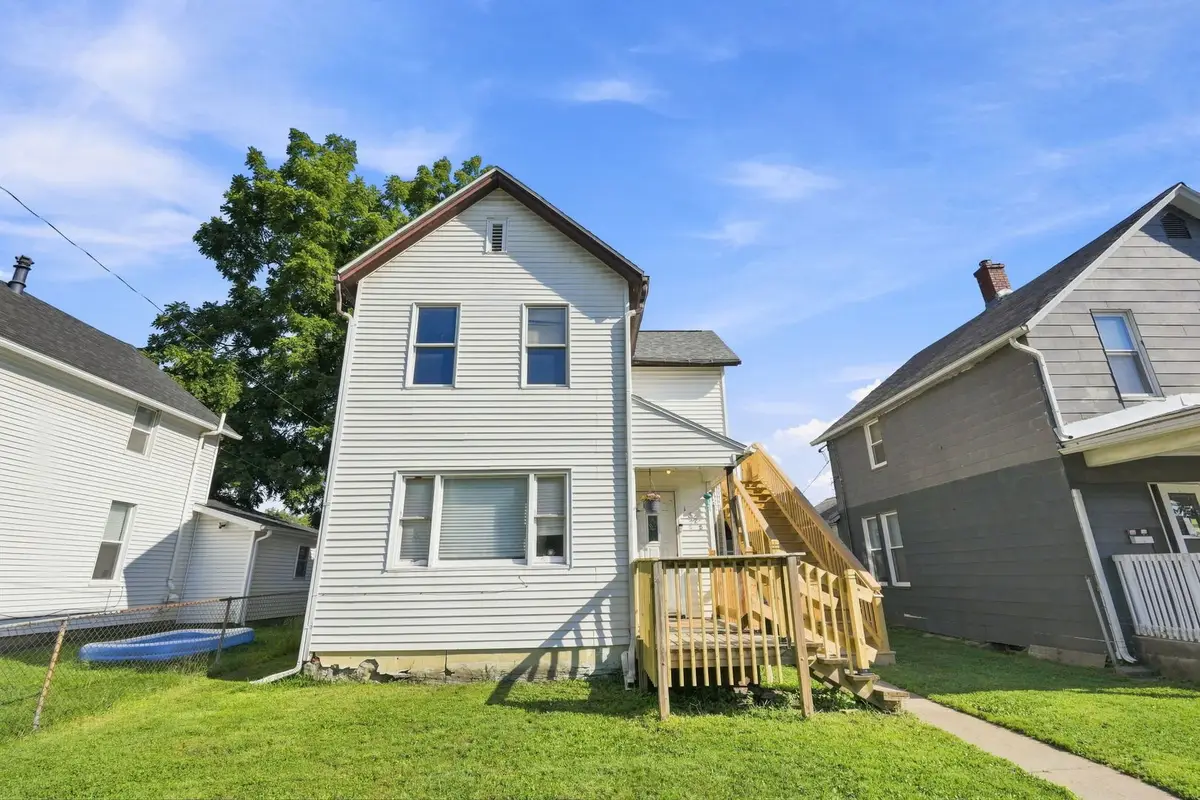 1828 W 6th Street, Davenport, IA 52802 - #1