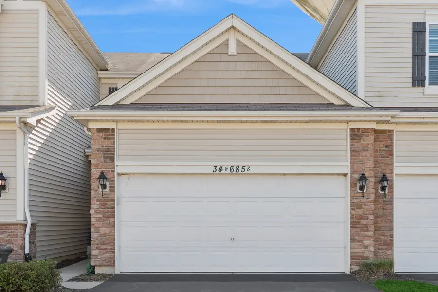 34W685 Roosevelt Avenue #B, Saint Charles, IL 60174 - #2