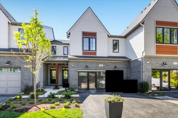 2072 Iron Ridge Lane, Naperville, IL 60563