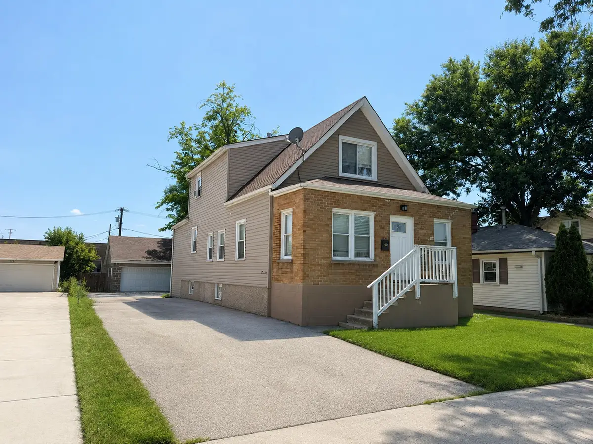 8019 46th Street, Lyons, IL 60534 - #1