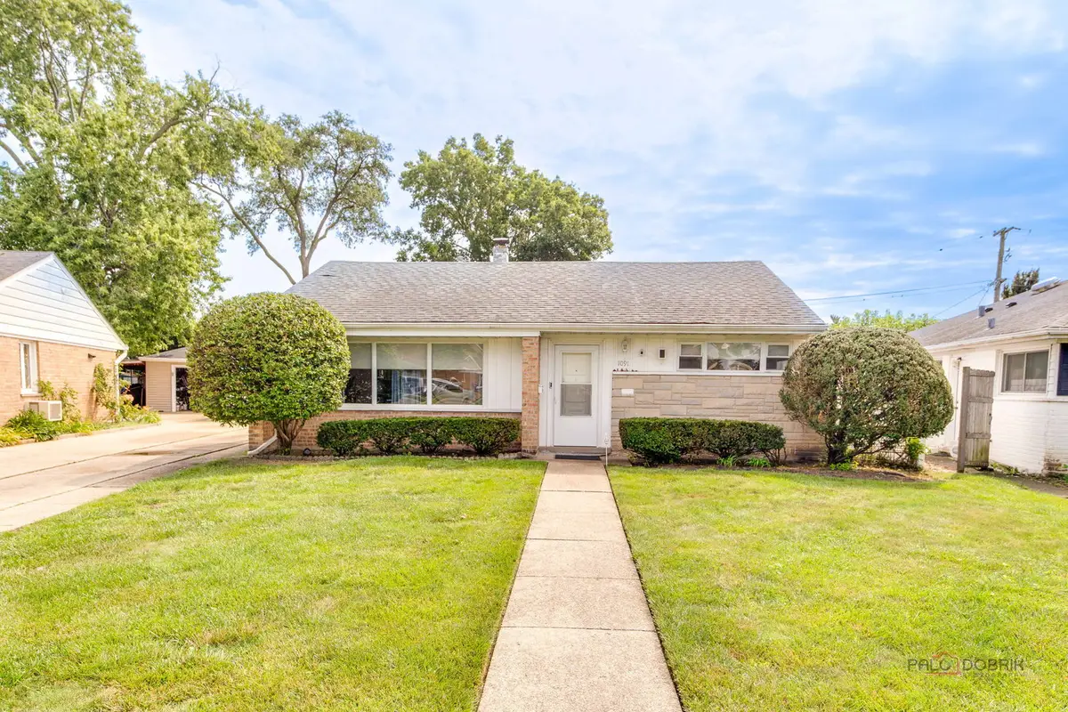 1091 E Villa Drive, Des Plaines, IL 60016 - #1