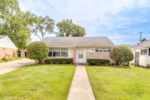 1091 E Villa Drive, Des Plaines, IL 60016
