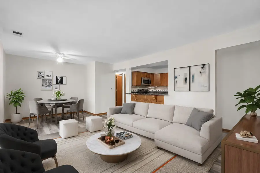 2301 Bicentennial Avenue #5, Crest Hill, IL 60403 - #2