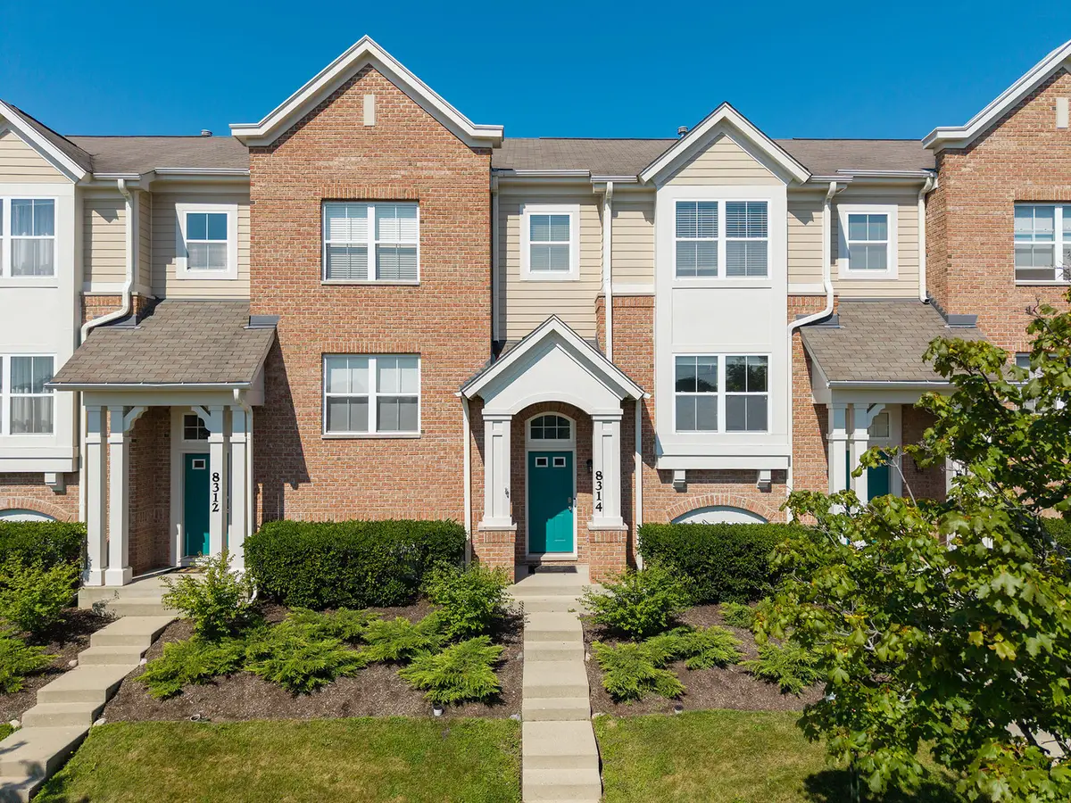8314 Avalon Drive, Morton Grove, IL 60053 - #1