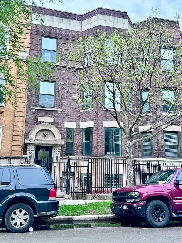 4040 S Calumet Avenue, Chicago, IL 60653