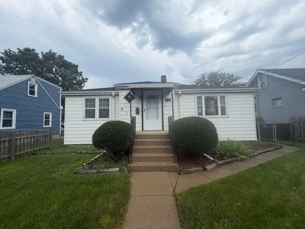 924 Broadway Avenue, North Chicago, IL 60064