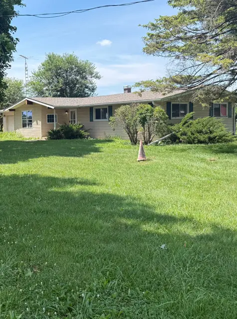 3953 E 22nd Road, Serena, IL 60549