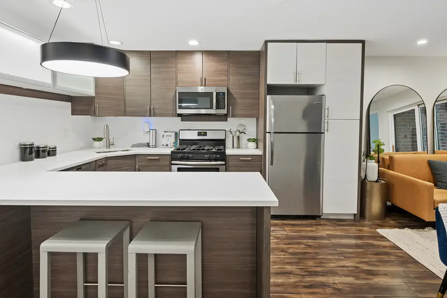 2140 N Lincoln Avenue #5207, Chicago, IL 60614 - #3